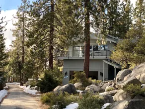 Beach & Ski Steps to Lake, 5 min to lifts & Golf ! - Image 2