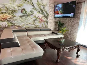 Modern & Cozy 3BR and 2Bath house near Strip - Image 3