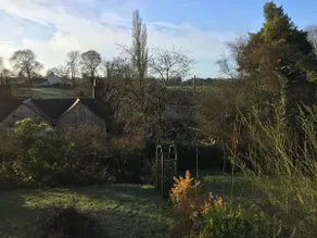 The Granary country cottage with private garden - Image 2