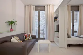 Superb Location Apt for 4 pax By MyRentalHost - Image 4