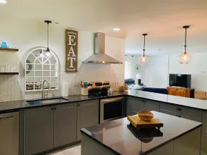 Modern-farmhouse Retreat - Image 2