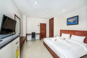 The Topaz Residence Room 3 - Image 3