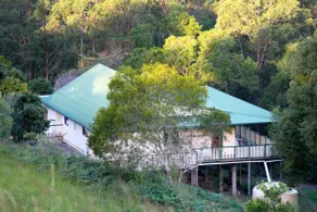 Ten Twenty One -your home away from home sleeps 10 - Image 2