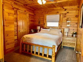 Pet friendly, hot tub, close to Hocking Hills! - Image 4