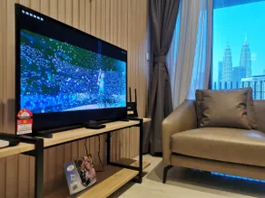 The Luxe Suite 3 BR @ KLCC + Balcony - Image 3
