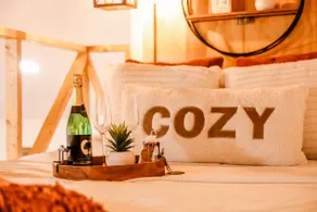 <Modern Cabin in the City> By D&D Vacation Rental - Image 2