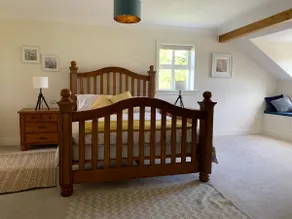 Luxurious Apartment in the Reeks District - Image 4