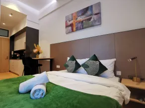 The Luxe Suite 3 BR @ KLCC + Balcony - Image 5