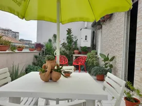 Rooftop Attic - Image 4