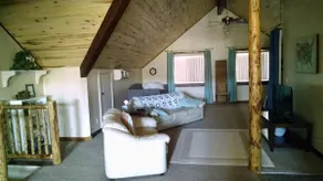 Sunrise Loft - Beautiful Upst Apt by Bryce Canyon - Image 4