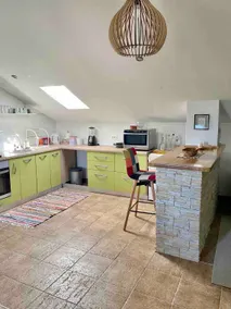 Modern & beautiful 2- bedroom loft - Image 3