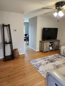 Cozy 3 bedroom/1 bathroom home - Image 2