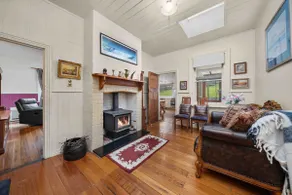 Peaceful & luxury Country Living - Image 3