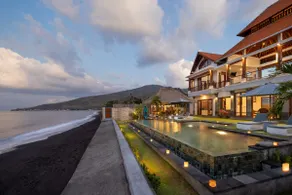 Villa Shalimar beach front in Amed - Image 5