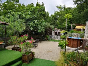 Charming and quiet family home - Image 4