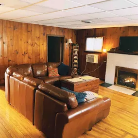 Curry Run Cabin - Image 4