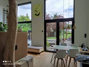 Luxury eco home with large garden and lots of light - Image 2