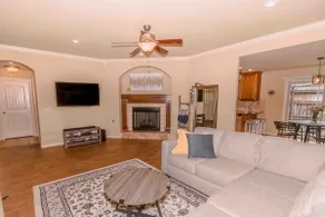 Honey Hive- 3 BR, 4 miles from UoA, dog friendly - Image 3