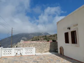 Traditional house with unlimited views! - Image 5
