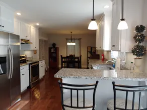 North Shore Cozy 2 bedroom with screened in porch - Image 5