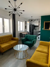 EVA Chic Urban Retreat /CityCenter+Free Parking - Image 2