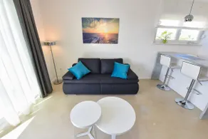 Mare Three-bedroom Apartments with Pool and Terrace - Image 4