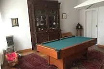 Studio in pretty guest house, entire home - Image 5