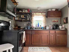 Big Living in the Little House - Image 4