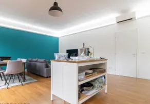 3rd and top floor within walking distance of the center - Image 3