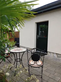 Idyllic guest house in a quiet central location. - Image 2