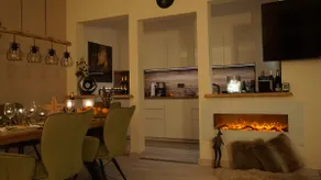 130 m² luxury suite: 3 bathrooms & bathtub - Image 3