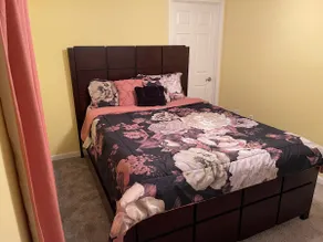 Cozy residential 4-bedroom home - Image 4