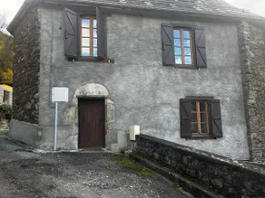 House with mountain view and private garden - Image 2