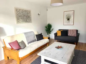 3 bedroom bungalow - Image 2