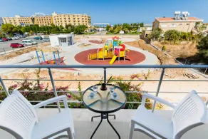 Fabulous apartment near sand beach! - Image 3
