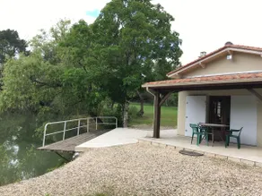 Charming house, private pond - Image 2