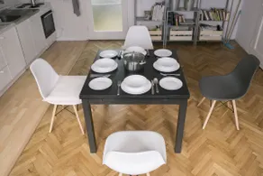 Minimalist apartment - Image 4