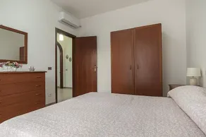 Liammare - Interior Flat 2 - Image 5