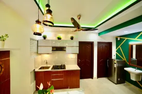 ”Hyacinth” Luxury Serviced Apartment with Balcony - Image 5