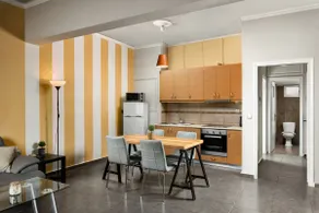 Steps away from city's beach Apt 2 - Image 4