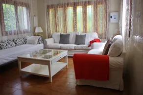 Spacious house with pool, terraces near the beach - Image 3