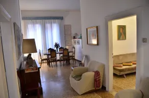 BRIGHT & AMPLE APARTMENT - Image 2