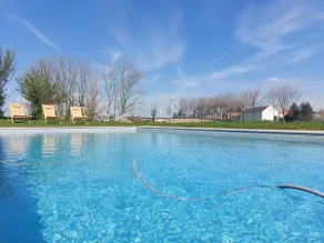 Private Estate: Swimming Pool, Home Theater & 100% Peace and Quiet - Image 3