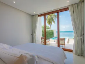 White Whale Beachfront Pool Villa - Image 5