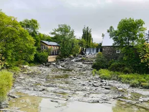 At the foot of the falls - Spa, waterfalls and river - Image 3