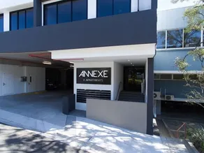 1 Bedroom Balcony Apartment @ Annexe Apartments - Image 2