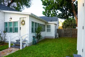 Jefferson House B - Brownsville Historic District - Image 4