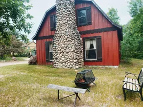 Heart's Rest-Charming Cottage in Northern Michigan - Image 5