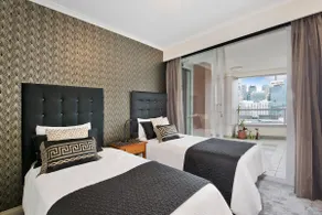 Darling Harbour Getaway - Image 3