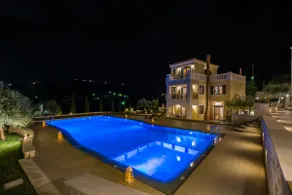 Casa Leone Suites - Image 4